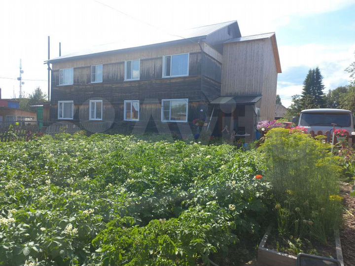 3-к. квартира, 64 м², 1/2 эт.