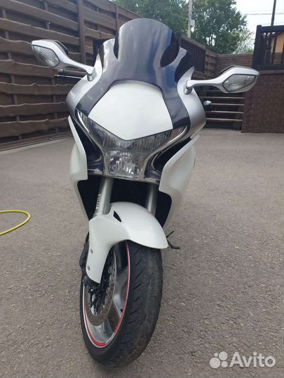Мотоцикл Honda VFR1200fа