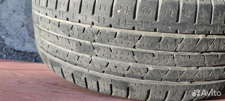 Continental ContiCrossContact LX 215/65 R16