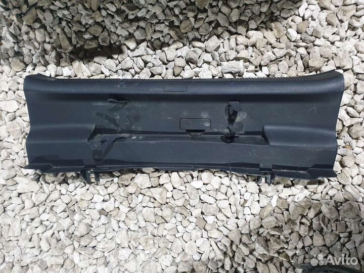 Обшивка багажника Октавия А5