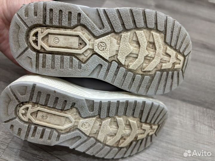 Демисезонные ботиночки юничел для девочки 25