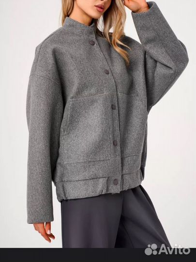 Бомбер шерстяной, полупальто