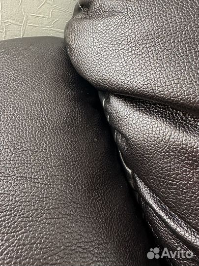 Кожаный угловой диван бу