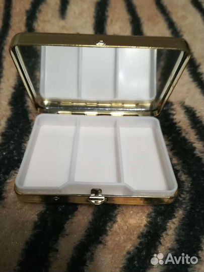Шкатулка с зеркалом /таблетница металл
