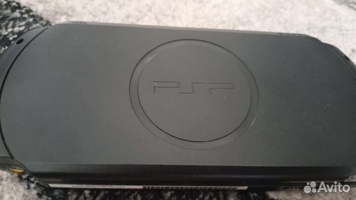 PSP fat + 9 игр, psp street + 62 игры