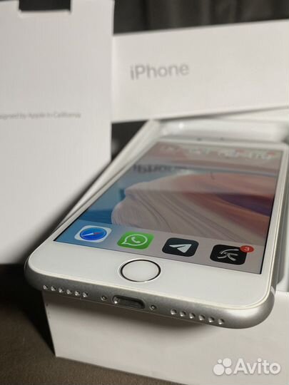 iPhone 8, идеальное состояние
