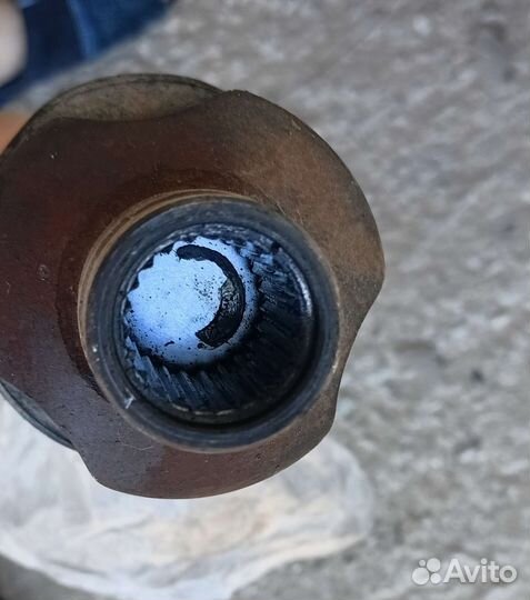 Привод правый на Рено Логан 1