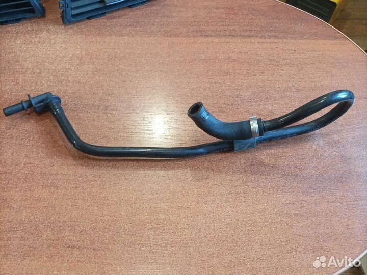 11667549506 Трубка вакуумная BMW