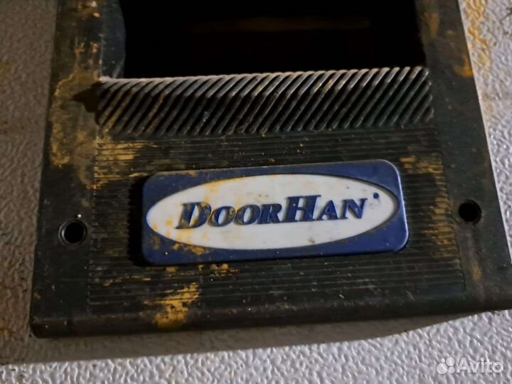 Ворота подъемные doorhan