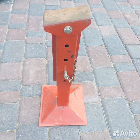 Опора под авто