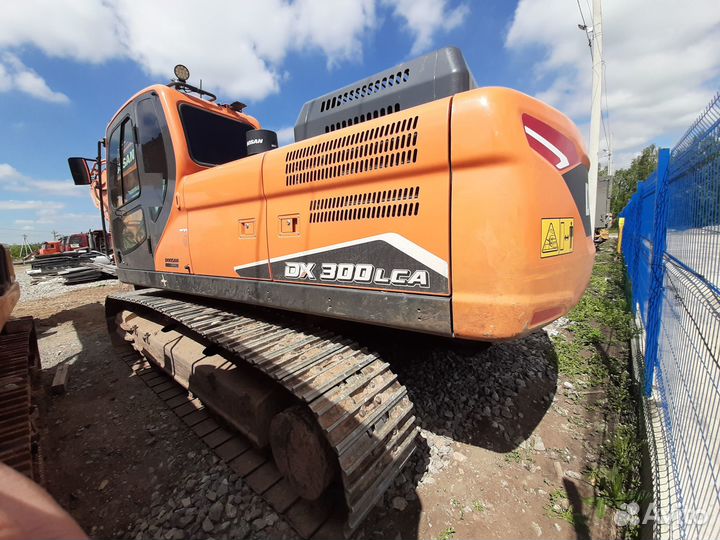 Гусеничный экскаватор DOOSAN DX300LCA, 2022
