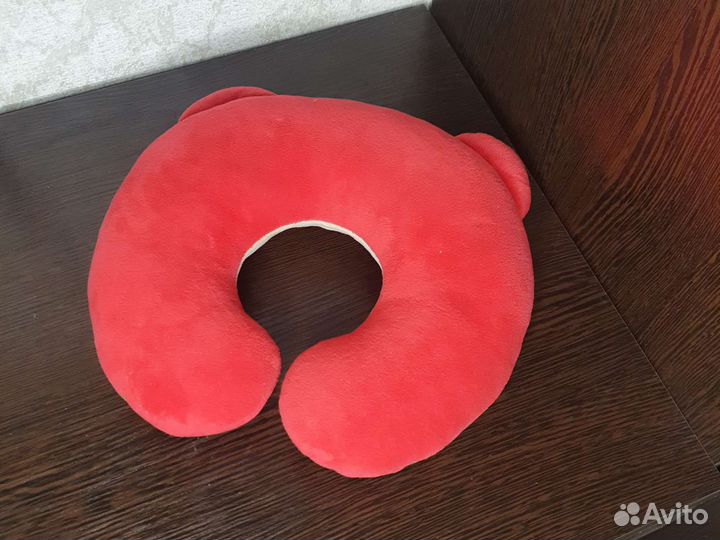 Подушка для путешествий