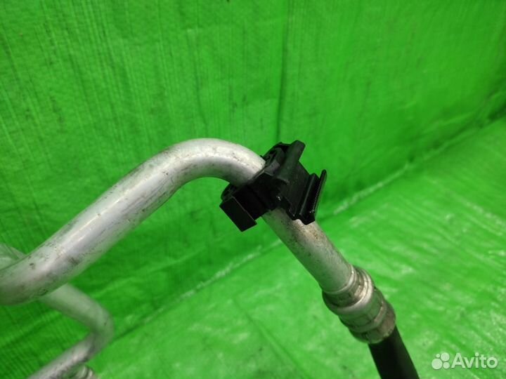 Трубка кондиционера 2.0 TDI VW Tiguan 2007-2016