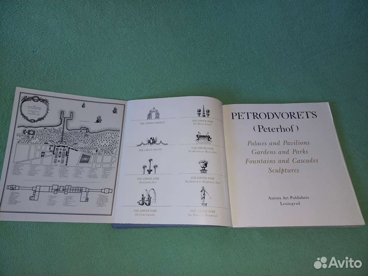 Книга альбом Петродворец 1979 на английском