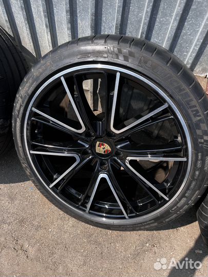 Оригинальные колеса Porsche Panamera R21