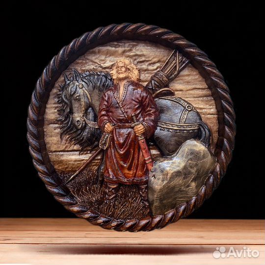 Резное панно из дерева 