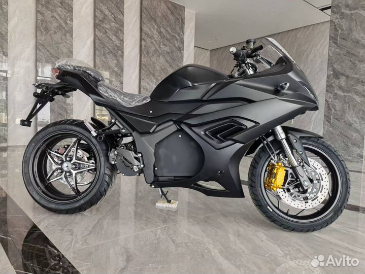 Электромотоцикл BMW RR