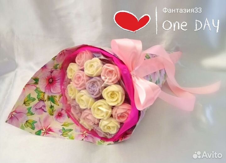 Шоколадные цветы в букетах