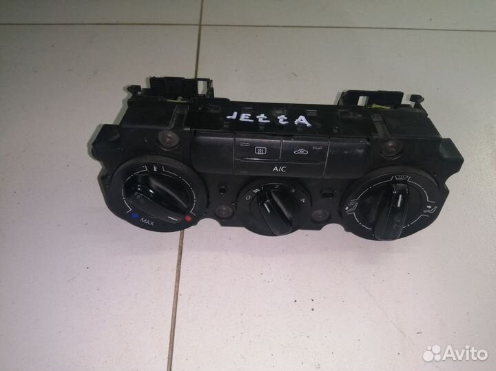 Блок управления отопителем Jetta (NF) VI(2010–2014