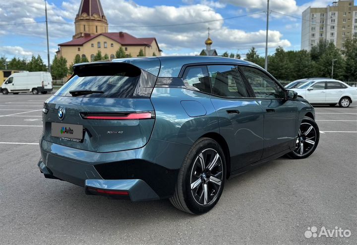 BMW iX AT, 2023, 3 950 км