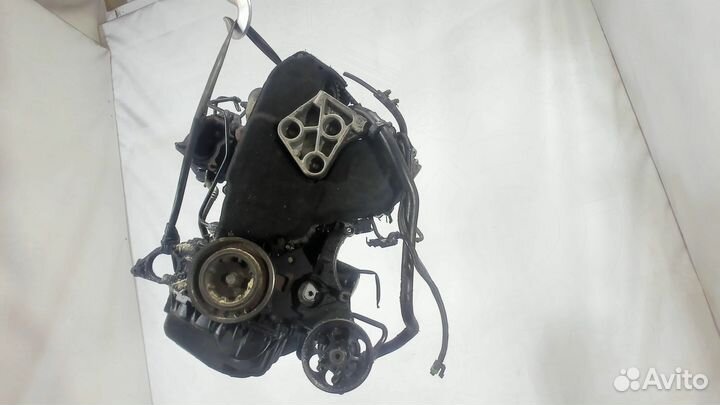 Двигатель разобран Opel Vivaro, 2004