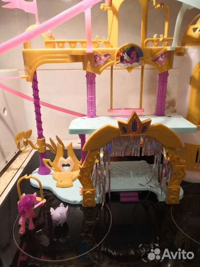 My little pony Золотой замок Pip