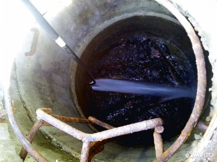 Прочистка канализационной трубы