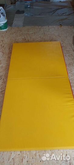 Мат гимнастический складной