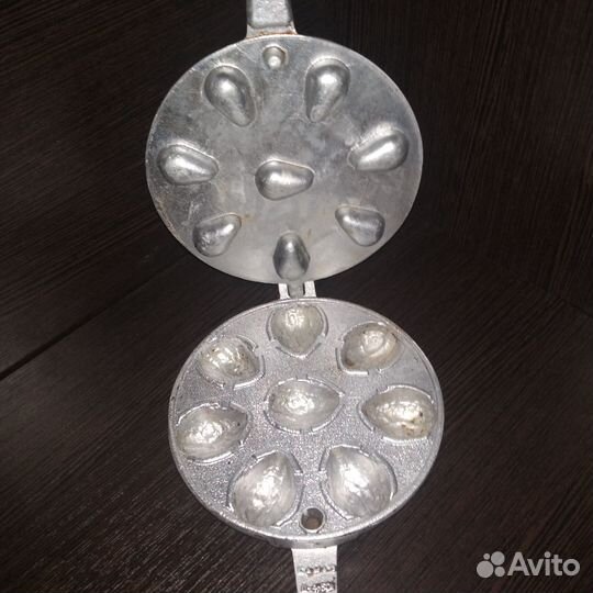 Орешница советская чугунная