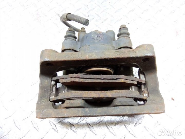 Суппорт задний правый Dodge Durango 2 HB