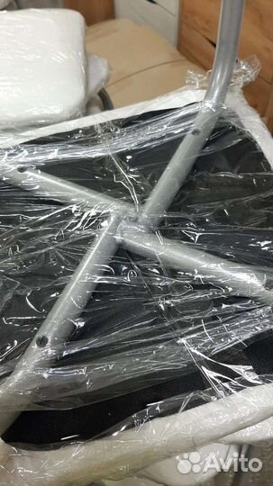 Табурет белый рептилия (новый)