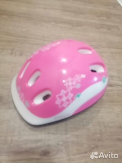 Продам шлем велосипедный для девочки