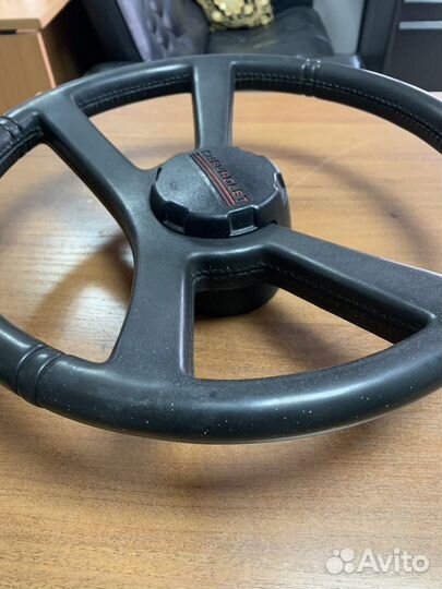 Рулевое колесо chevrolet blazer GMC 17985518