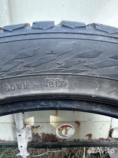 Nokian Tyres Hakkapeliitta 9 SUV 295/40 R21 111T