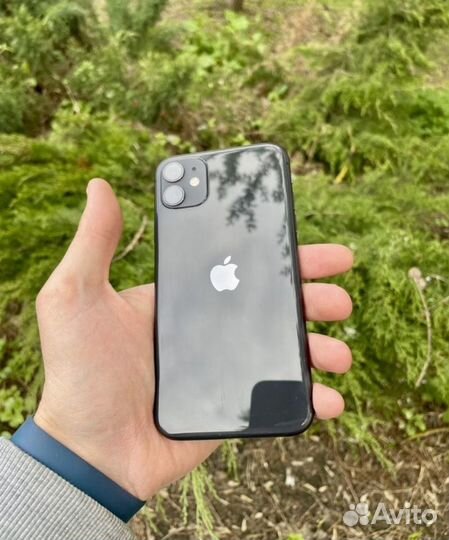 iPhone 11, 64 ГБ