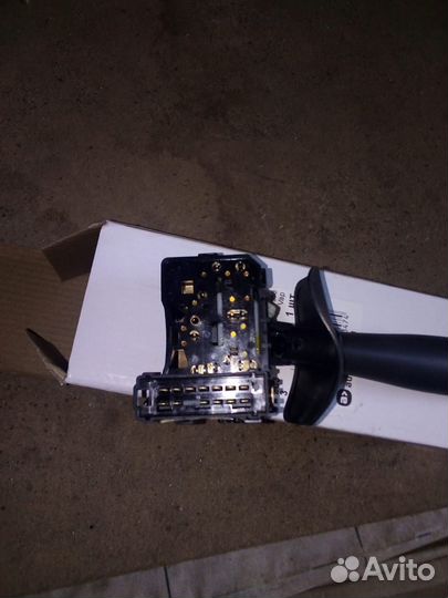 Подрулевой переключатель LADA largus