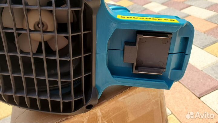 Воздуходувка под аккумулятор Makita