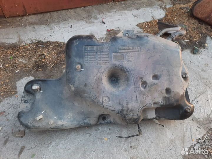 Бак топливный в сборе с насосом Renault Logan 2010