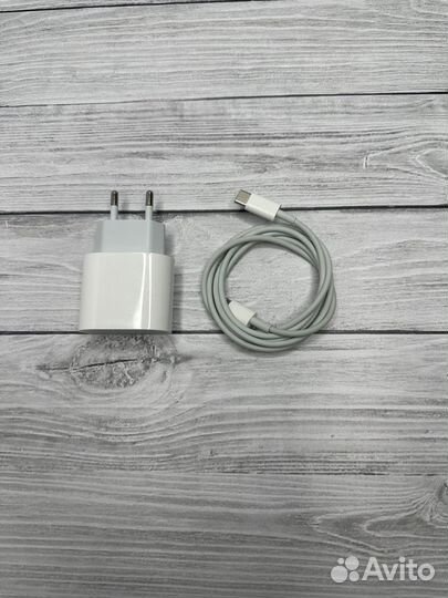 Apple Оригинальная Быстрая зарядка 20W