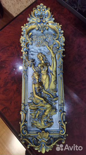 Барельеф на стену