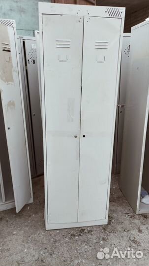 Шкаф металлический для одежды