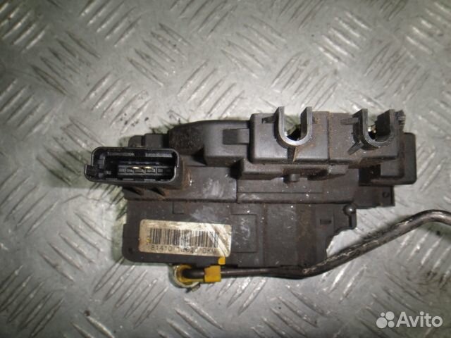 Замок двери i20 (08-14) зад L б\у (арт. 814101J000)