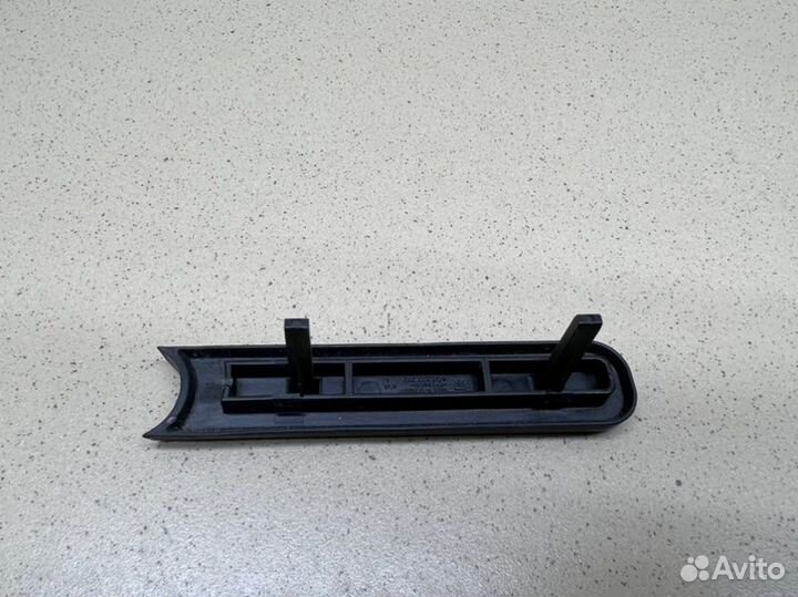 Отбойник крышки багажника Audi A3 8V czca 2014