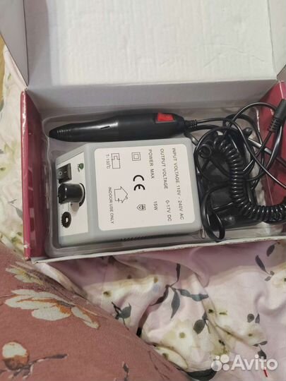 Лампа и машинка для маникюра