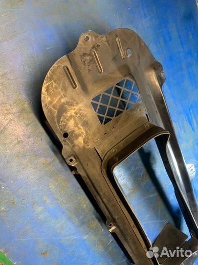 Воздухозаборник Subaru Impreza GD 2001