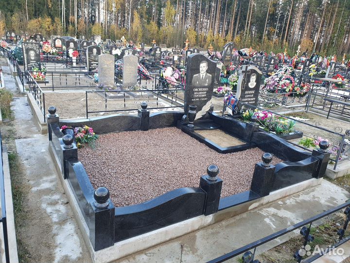 Памятники