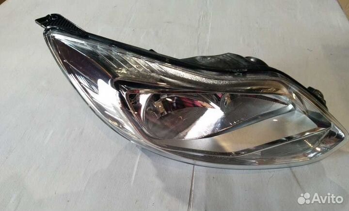 Фара передняя ford focus 3