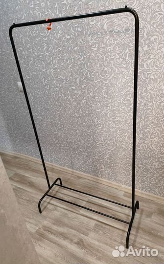 Вешалка для одежды напольная