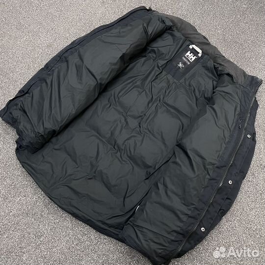 Зимний пуховик Helly Hansen