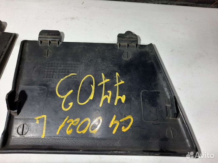 Накладка на обшивку багажника R и L Citroen C4